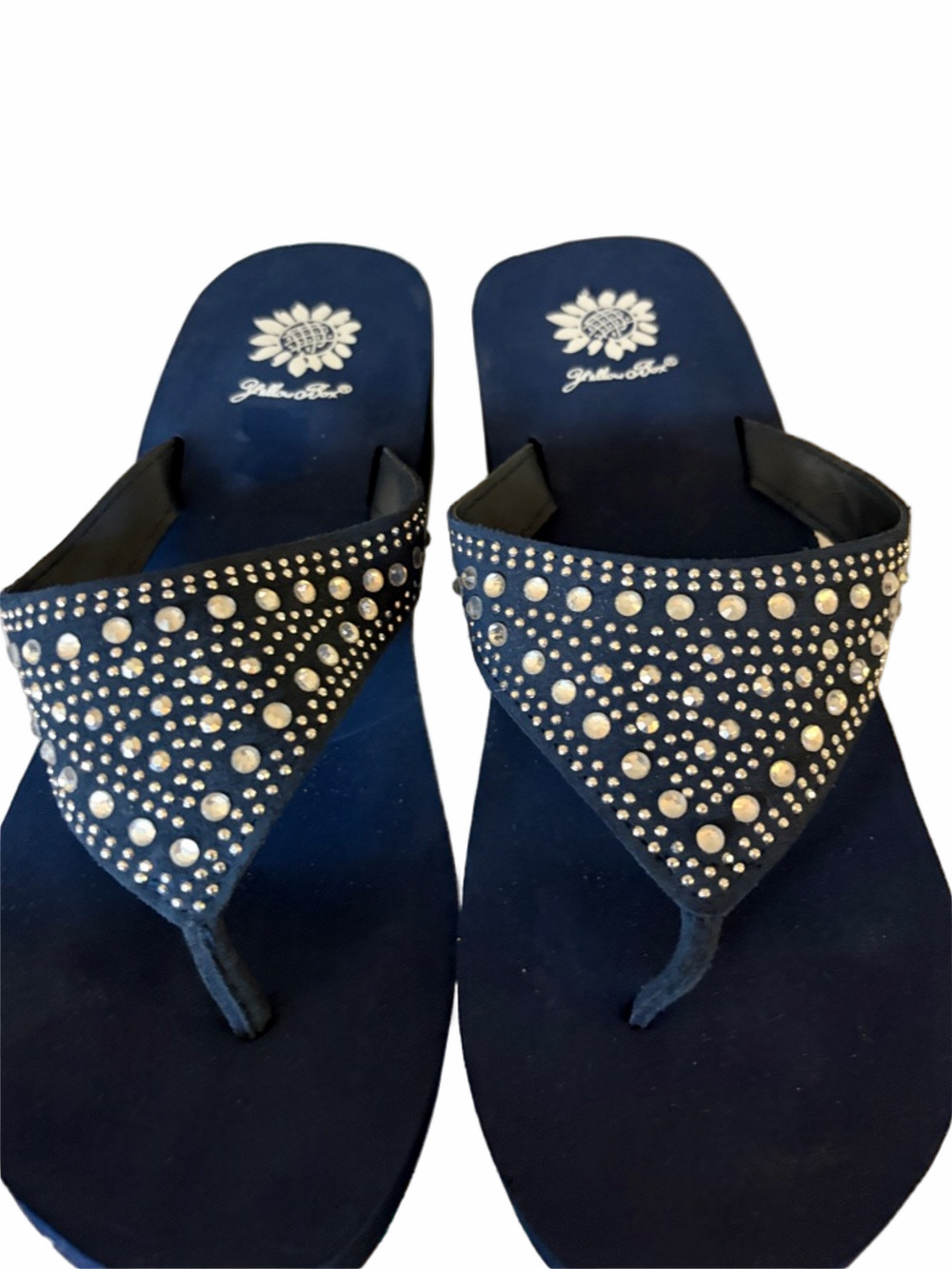 Yellow Box New Navy rhinestone thong sandals. Size 10